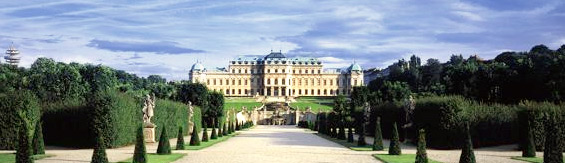 El bello Palacio de Schonbrunn, uno de los más famosos de Viena CRUCEROS FLUVIALES DANUBIO TUI PREMICON QUEEN CRUCEROS FLUVIALES DE LUJO
