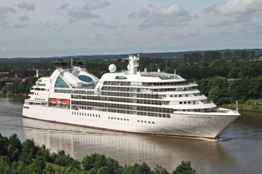CRUCERO -De BARCELONA (España) -A MONTECARLO (Mónaco).