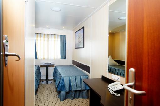 Cabina Superior Doble con Ventana