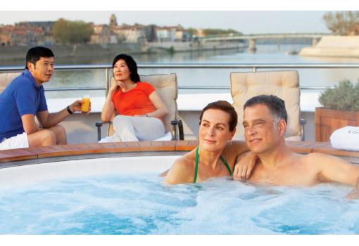 El Jacuzzi le ofrece relax y vistas panorámicas