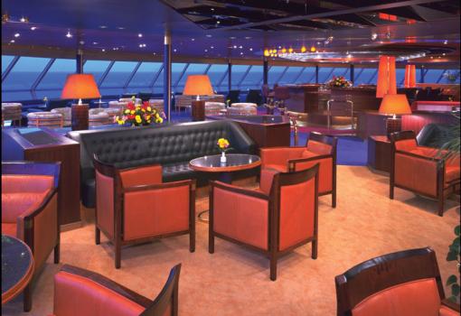 Crows Nest, el lounge panorámico en lo alto del buque