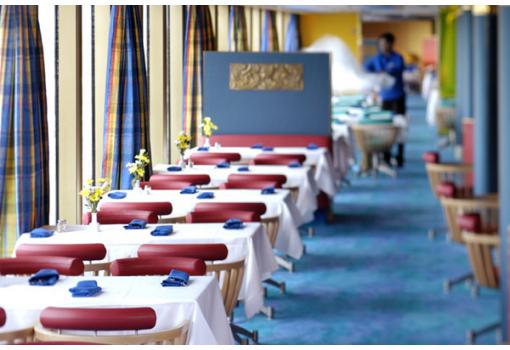 El Lido Restaurant, el buffet del barco y sus grandes vistas