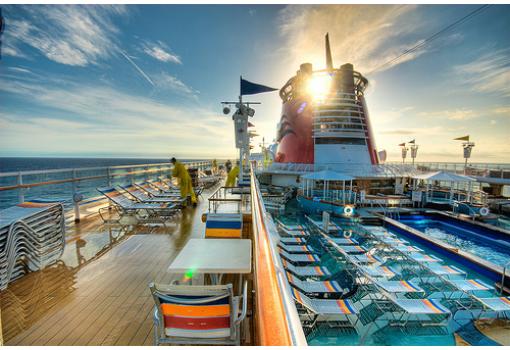 Piscina para adultos en el Disney Magic