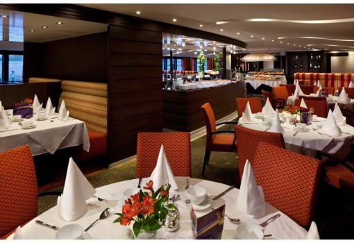 Con elegantes restaurantes como este
