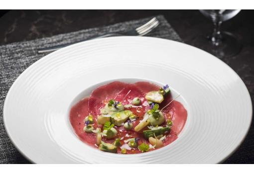 gastronomía de lujo preparada por galardonados chefs