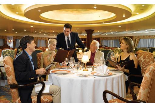 A bordo nos espera una gastronomía extraordinaria