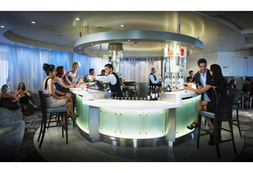 El Martini Bar, al estilo de los buques de la clase Solstice