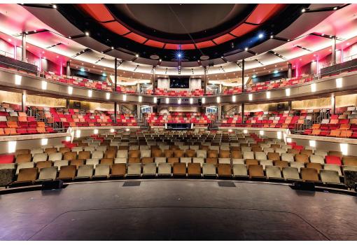 El Teatro