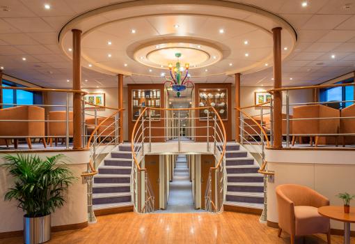 Lobby del MS Seine Comtesse