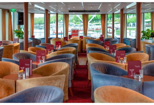 El Lounge panorámico nos regala maravillosas vistas del río