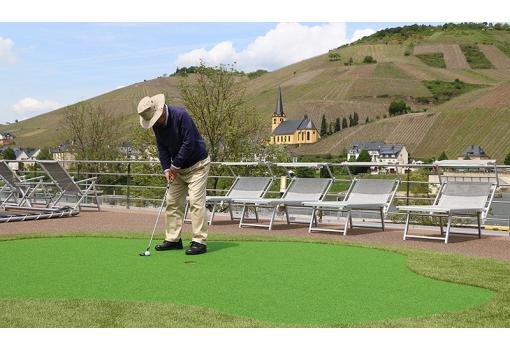 MiniGolf en la cubierta solarium 