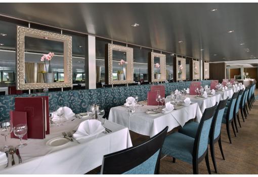 El Restaurante les servirá cada noche platos deliciosos