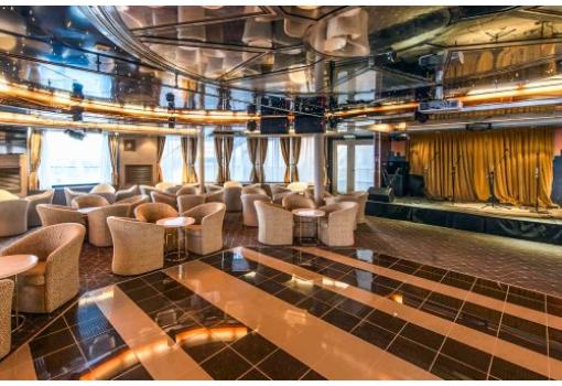 Selene Lounge