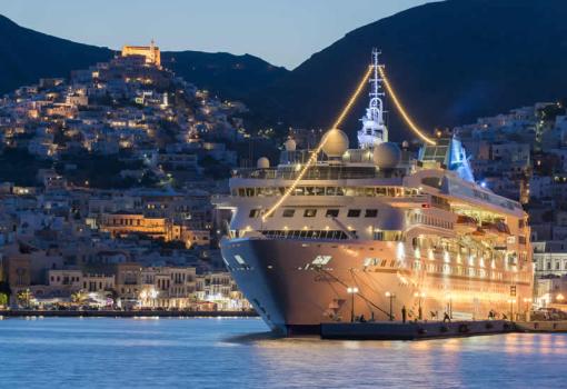 Puertos inaccesibles a los grandes cruceros