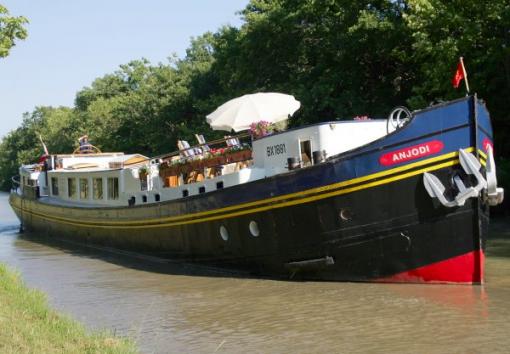 CRUCERO FLUVIAL DE LUJO CANAL DU MIDI - De Le Somail a Marseillan