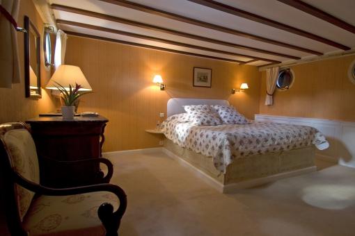 Suite Exterior