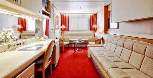 CAT. B - Suite Exterior con Ventana