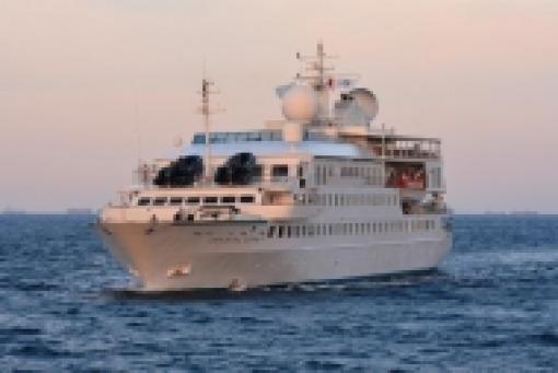 CRUCERO EMBARQUE Y DESEMBARQUE EN DUBAI (Emiratos Árabes..,)