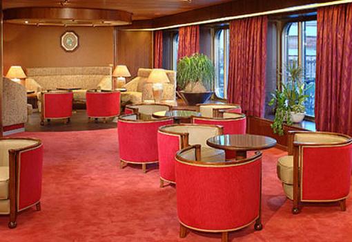 El Explorer Lounge donde sirven el mejor café del barco