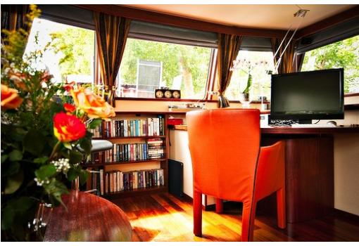 El Studio, podrá conectarse a internet o leer un buen libro