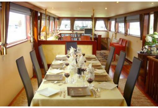 En su comedor se serviran elegantes y exquisitas cenas