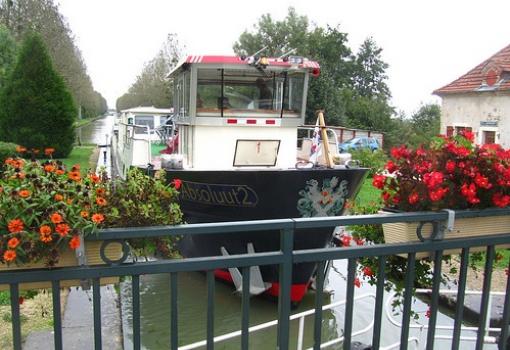 Atracado en el Canal de Bourgogne