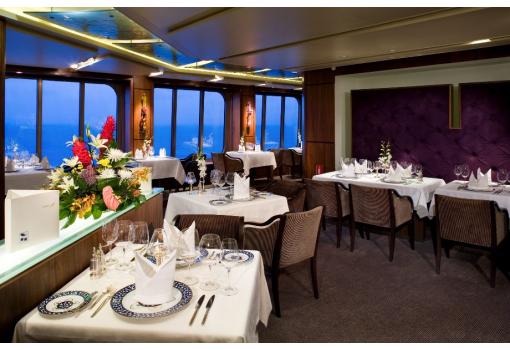 Un elegante y exclusivo Restaurante "Pinnacle Grill"