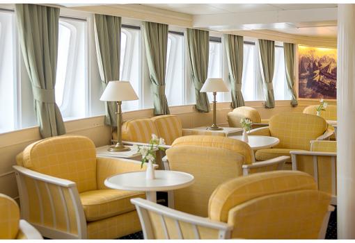 Sus elegantes interiores son acogedores y luminosos