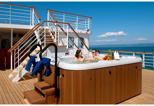 Disfrute de un relajante baño mientras navegamos