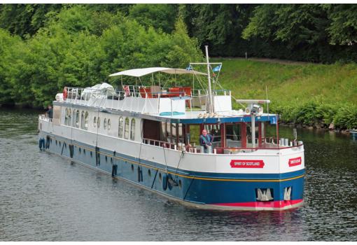 El Spirit of Scotland navegando por Escocia