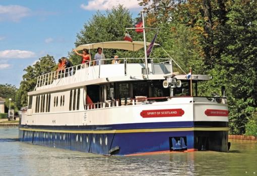 Les esperamos a bordo para un crucero extraordinario!