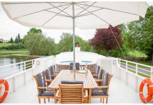 Comedor al aire libre